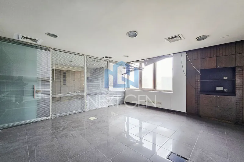 Office for Sale in Achrafieh — photo 3