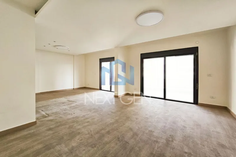 Office for Rent in Achafieh — الصورة 3
