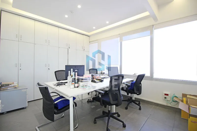 Office for Rent in Sin El Fil — الصورة 4