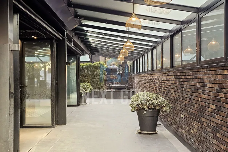 Retail space for Rent in Badaro — الصورة 4