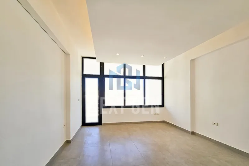 Office for Rent in Badaro — الصورة 5