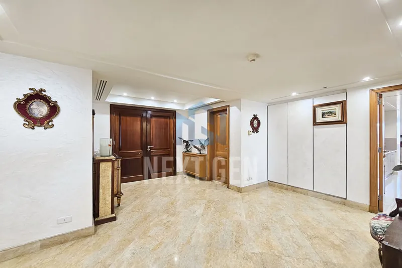 Apartment for Sale in Ain al-Mraiseh — photo 2