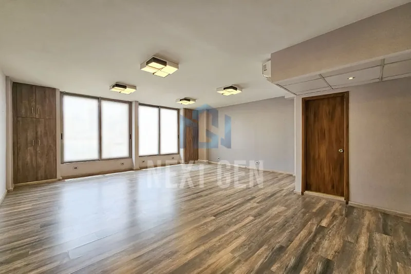 Office for Rent in Ain Mraise — الصورة 2
