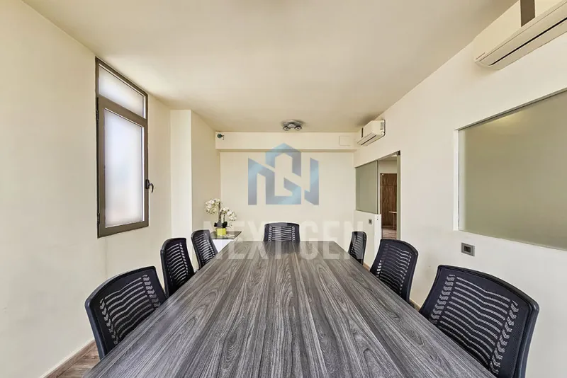 Office for Rent in Ain Mraise — photo 4