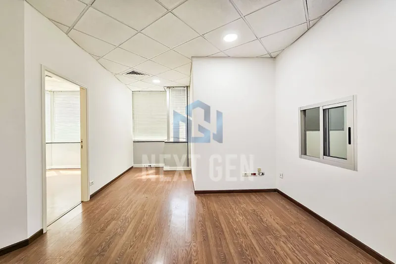 Office for Rent in Sin el Fil — الصورة 2