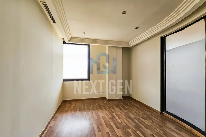 Office for Rent in Downtown — الصورة 3