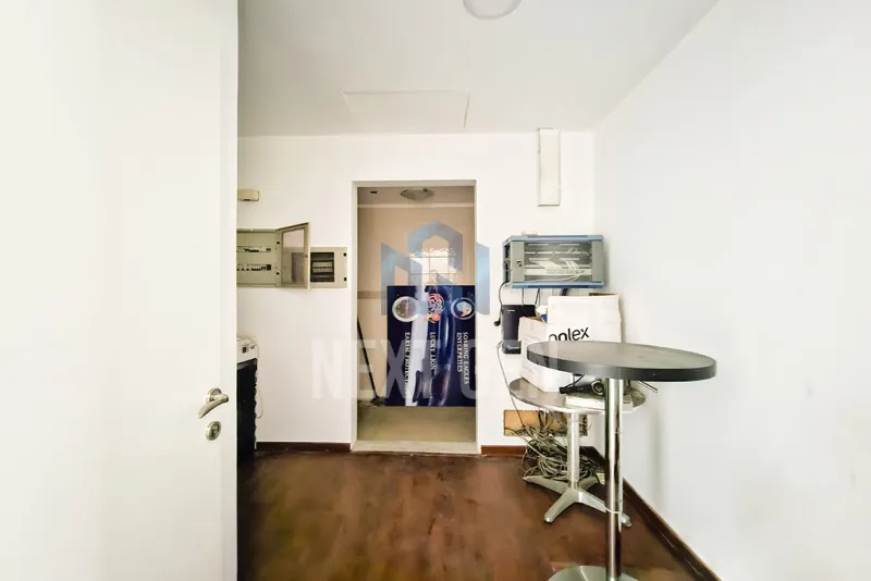 Office for Rent in Downtown — photo 3