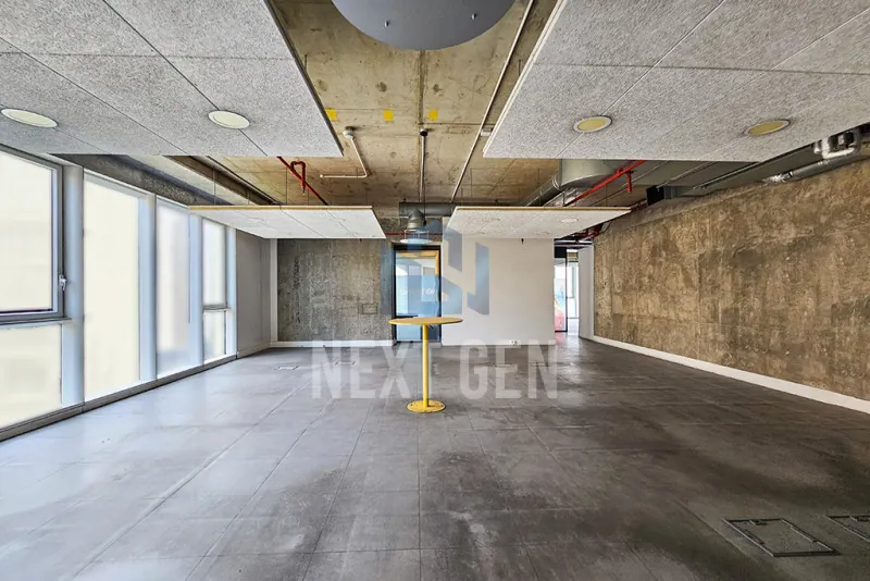 Office for Rent in Achrafieh — الصورة 4