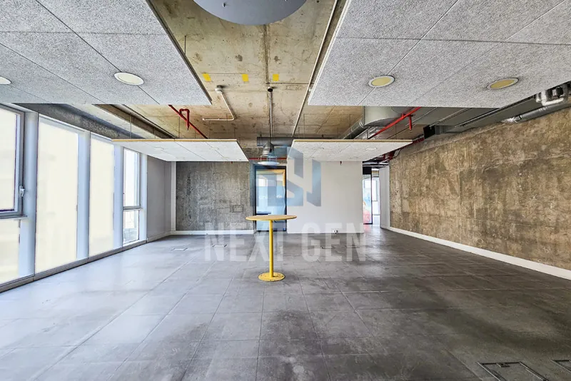 Office for Rent in Achrafieh — الصورة 5