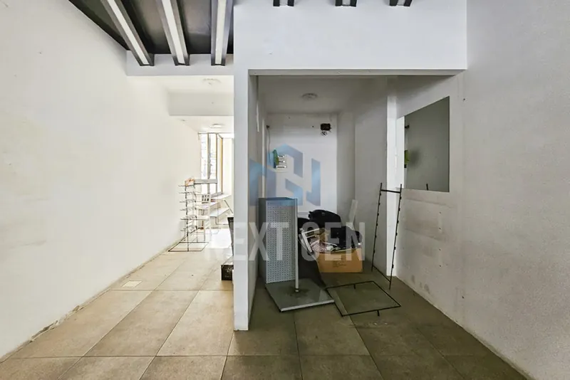 Retail for Rent in Verdun — الصورة 5