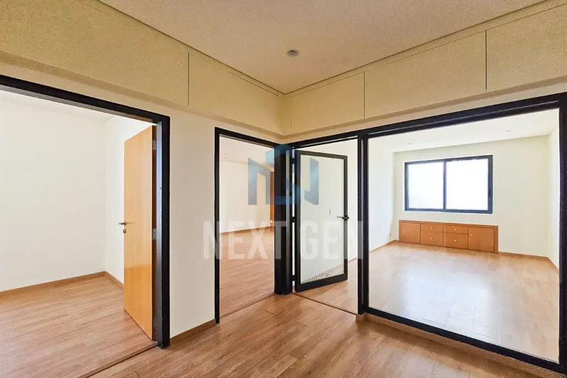 Office for Rent in Mar Mikhael — الصورة 4