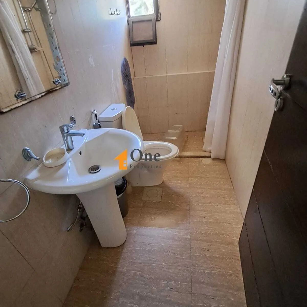 Furnished Apartment For Sale In Kfarhbab — الصورة 8