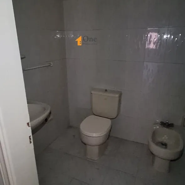 Apartment For Sale In Bouar — الصورة 2
