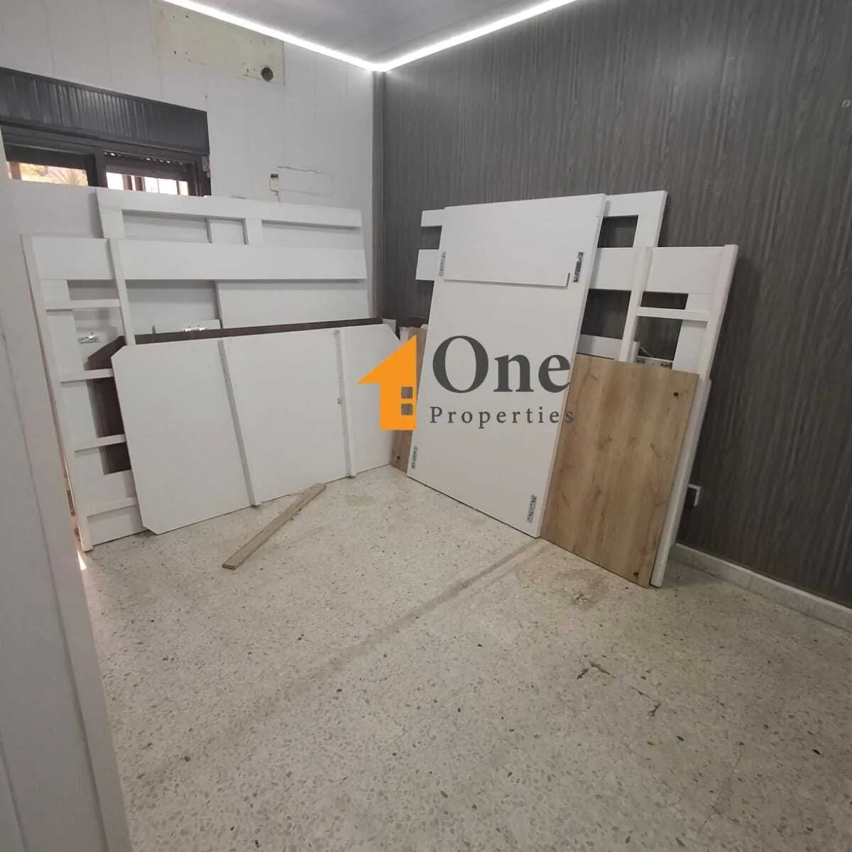 Apartment For Sale In Zouk Mikael — الصورة 8