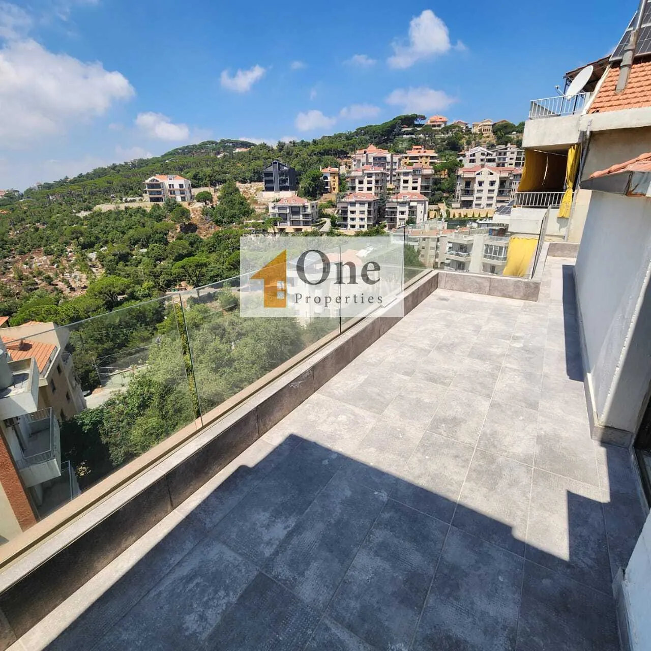 Triplex Apartment For Sale In Baabdat — الصورة 3