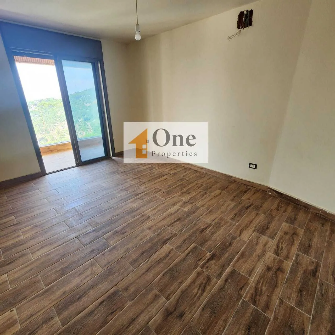 Triplex Apartment For Sale In Baabdat — الصورة 4