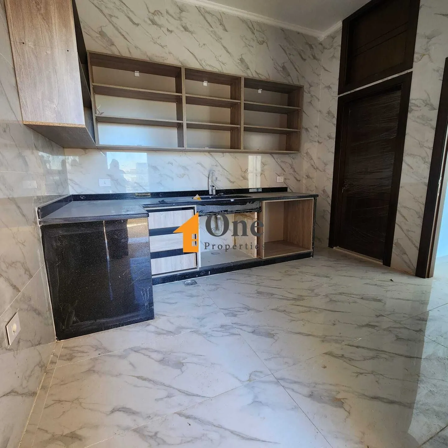 Brand New Apartment For Sale In Ballouneh — photo 6