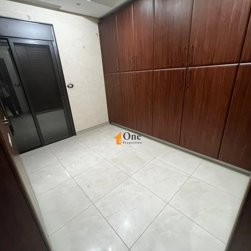 Apartment For Sale In Bauchrieh — الصورة 6