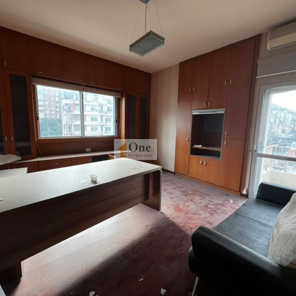 Office For Sale In Jounieh — الصورة 6