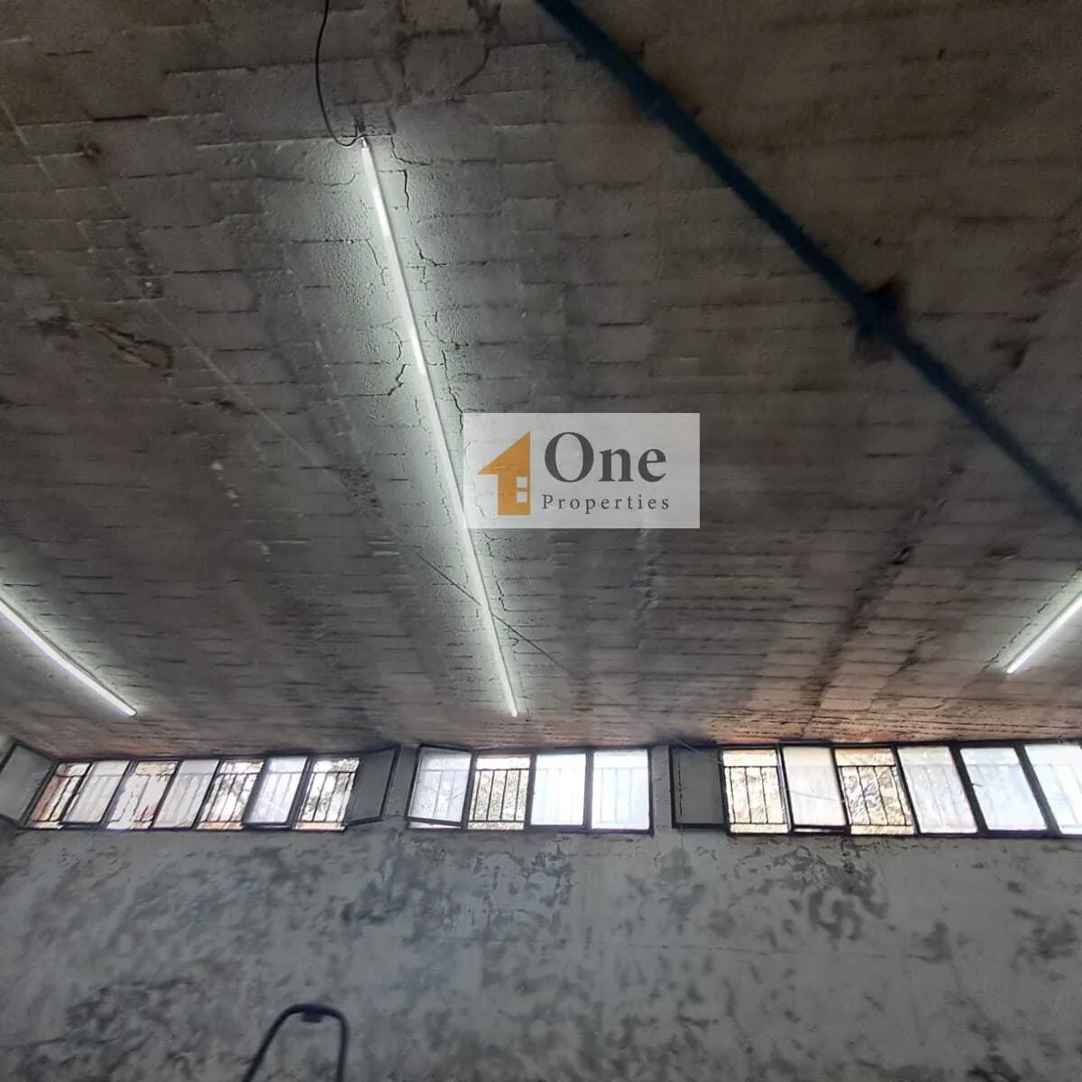 Warehouse For Sale In Jbeil — الصورة 3