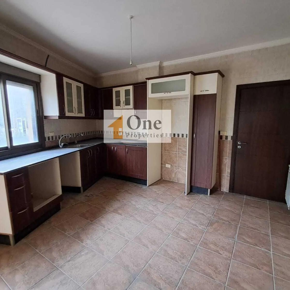 Apartment For Sale In Kfarhbab — الصورة 3