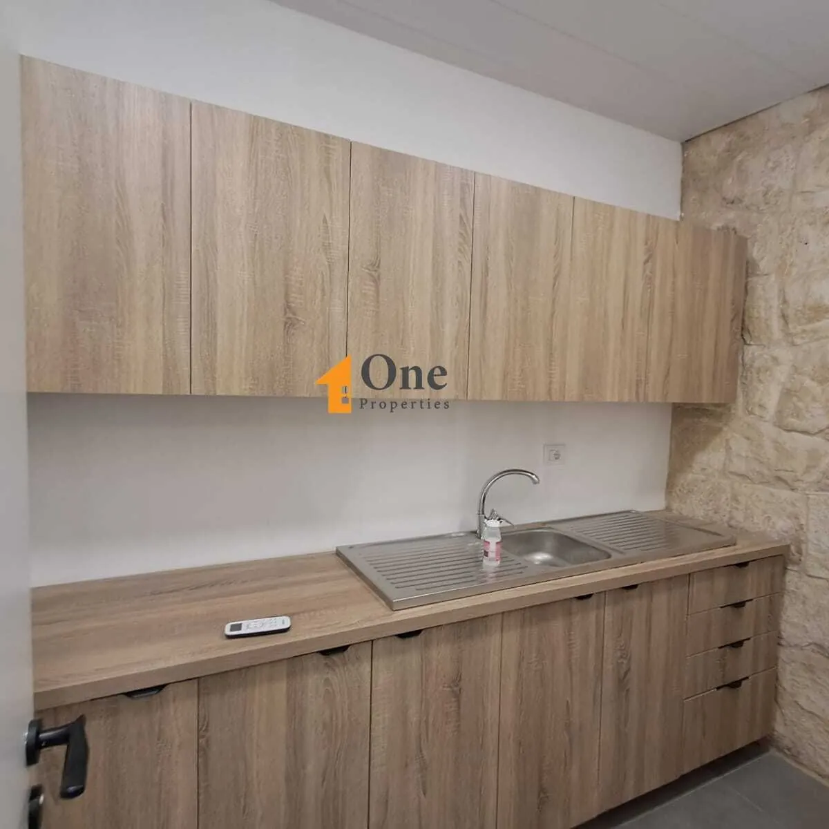 Shop / Office For Sale In Jbeil Kartboun — photo 3
