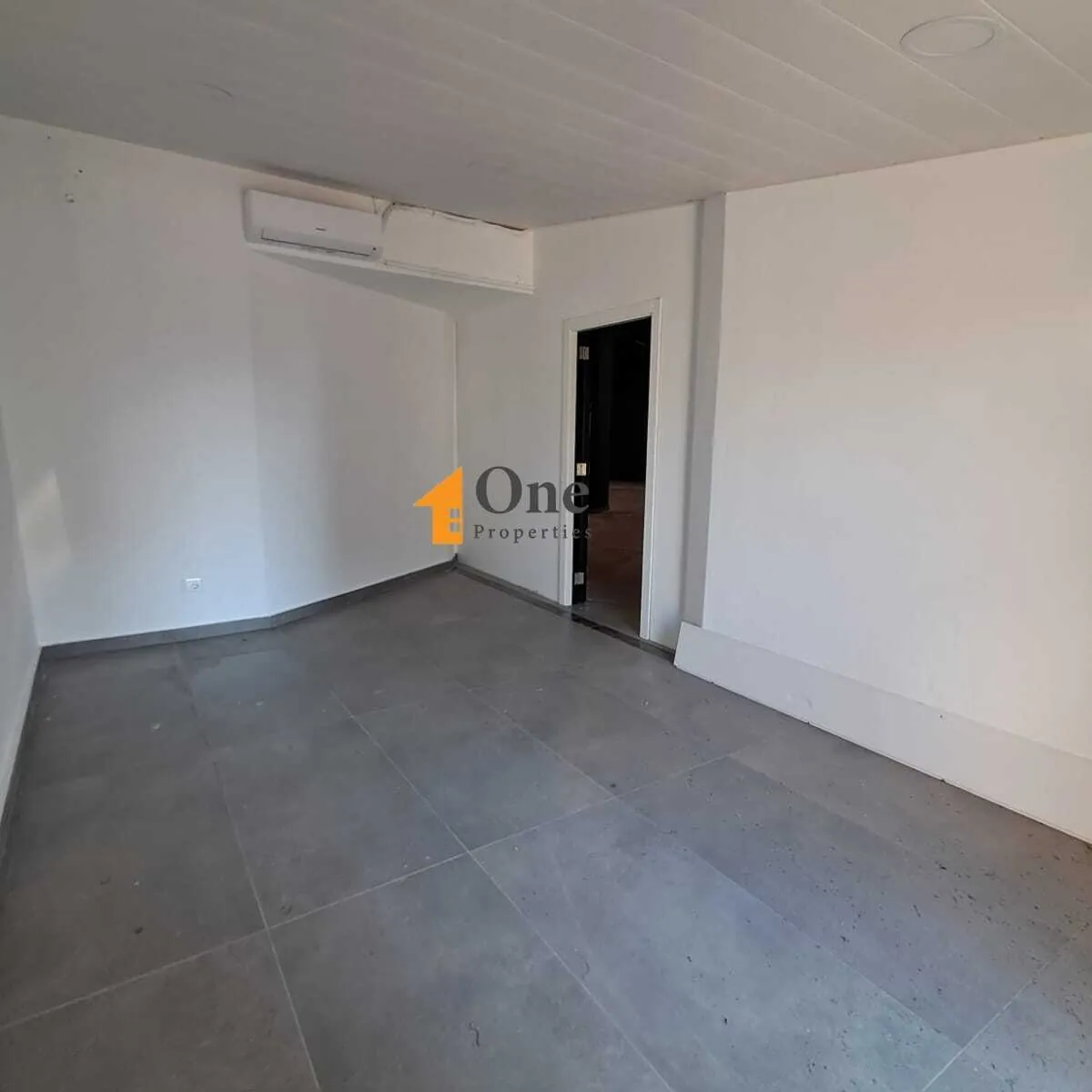 Shop / Office For Sale In Jbeil Kartboun — photo 6