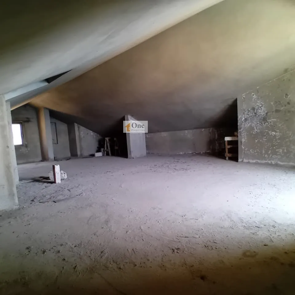 Duplex Apartment For Sale In Halat — الصورة 3