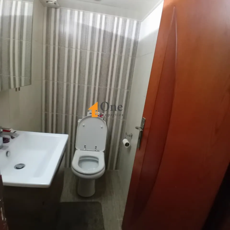Apartment For Sale In Bouar — الصورة 4