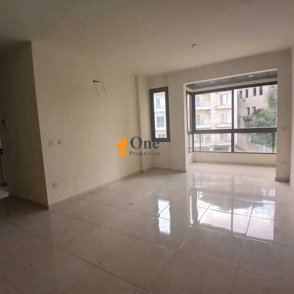 Apartment For Sale In Kornet El Hamra — photo 3