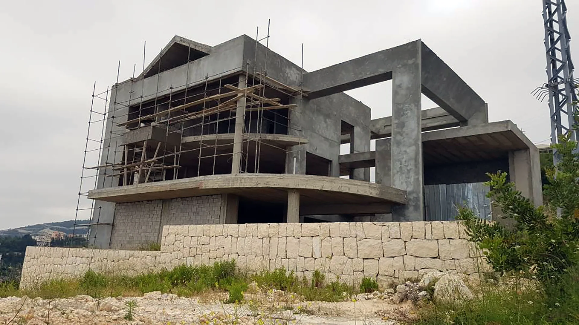 Villa for Sale in Fidar , Lebanon — الصورة 6