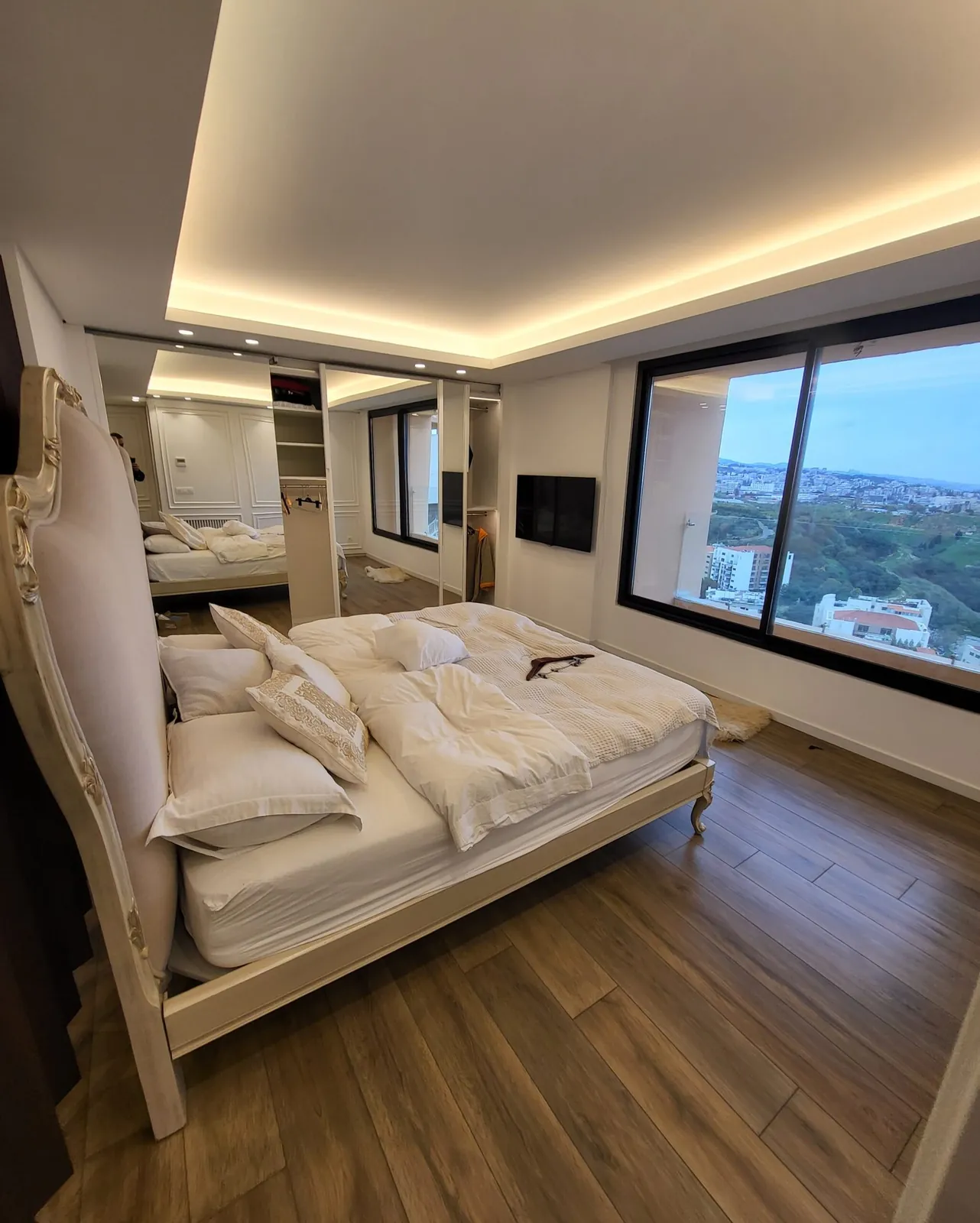 High-end Penthouse with Panoramic Views for Sale in Mar Roukoz — photo 2