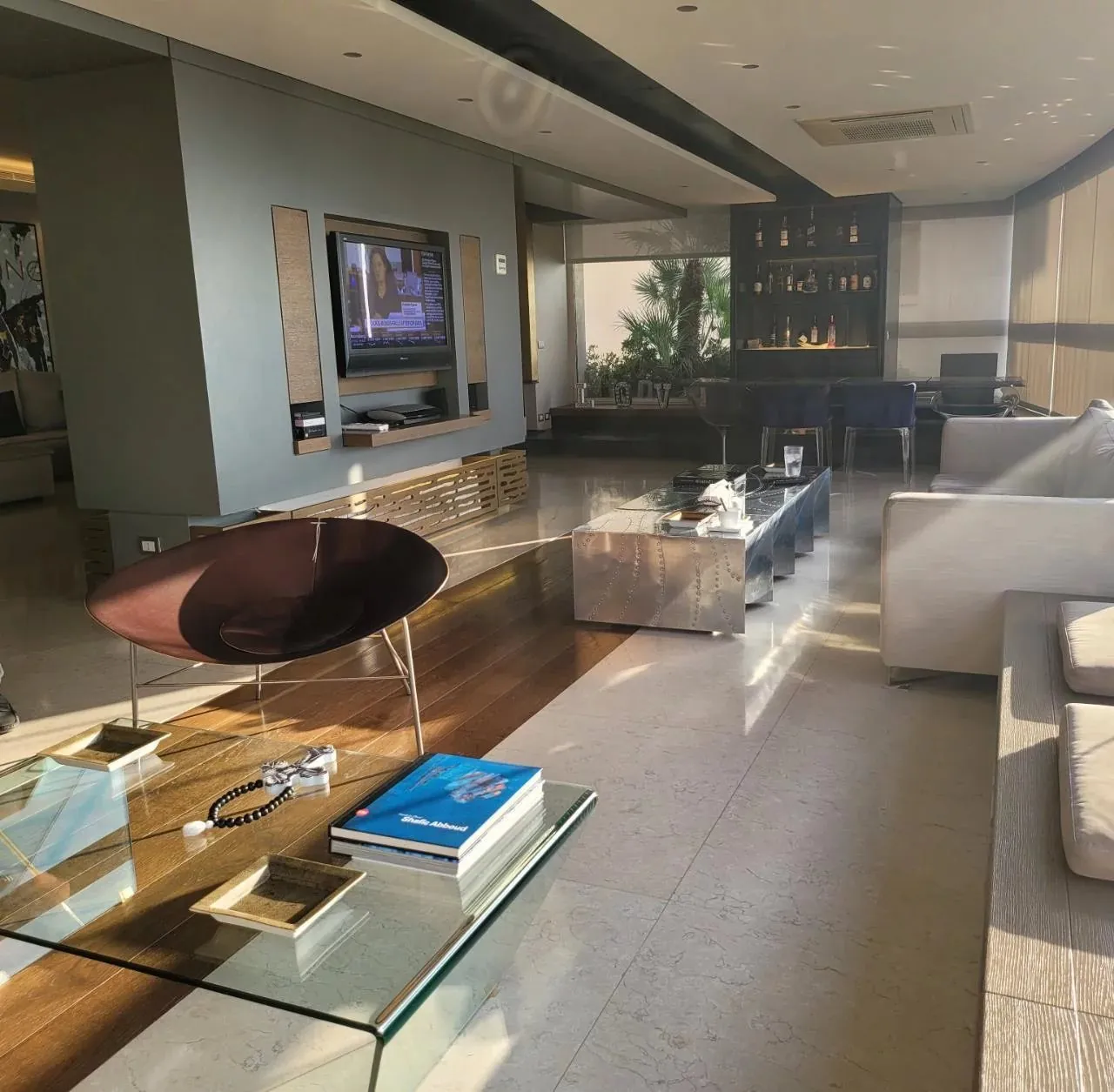 Prime Location Apartment for Sale in Cornet Chahwan — الصورة 5