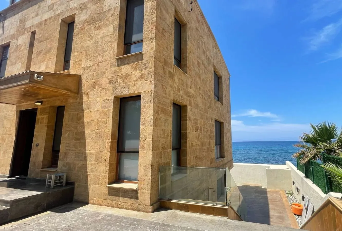 Luxury Beachfront Villa in Halat — الصورة 2