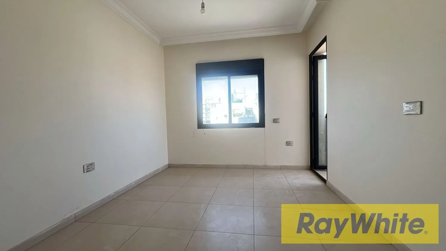 Apartment For Sale In Badaro — الصورة 5
