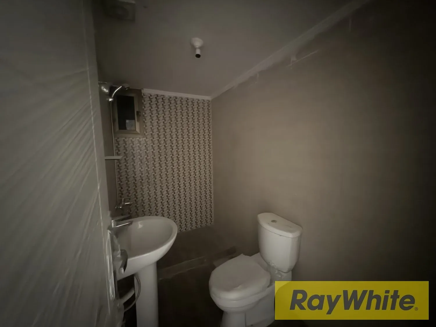 Apartment For Sale In Qornet El Hamra — photo 5