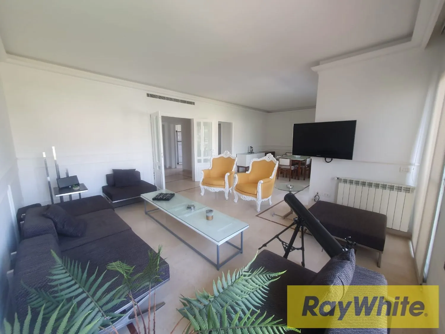 Luxurious Furnished Apartment For Rent In Yarzeh — الصورة 2