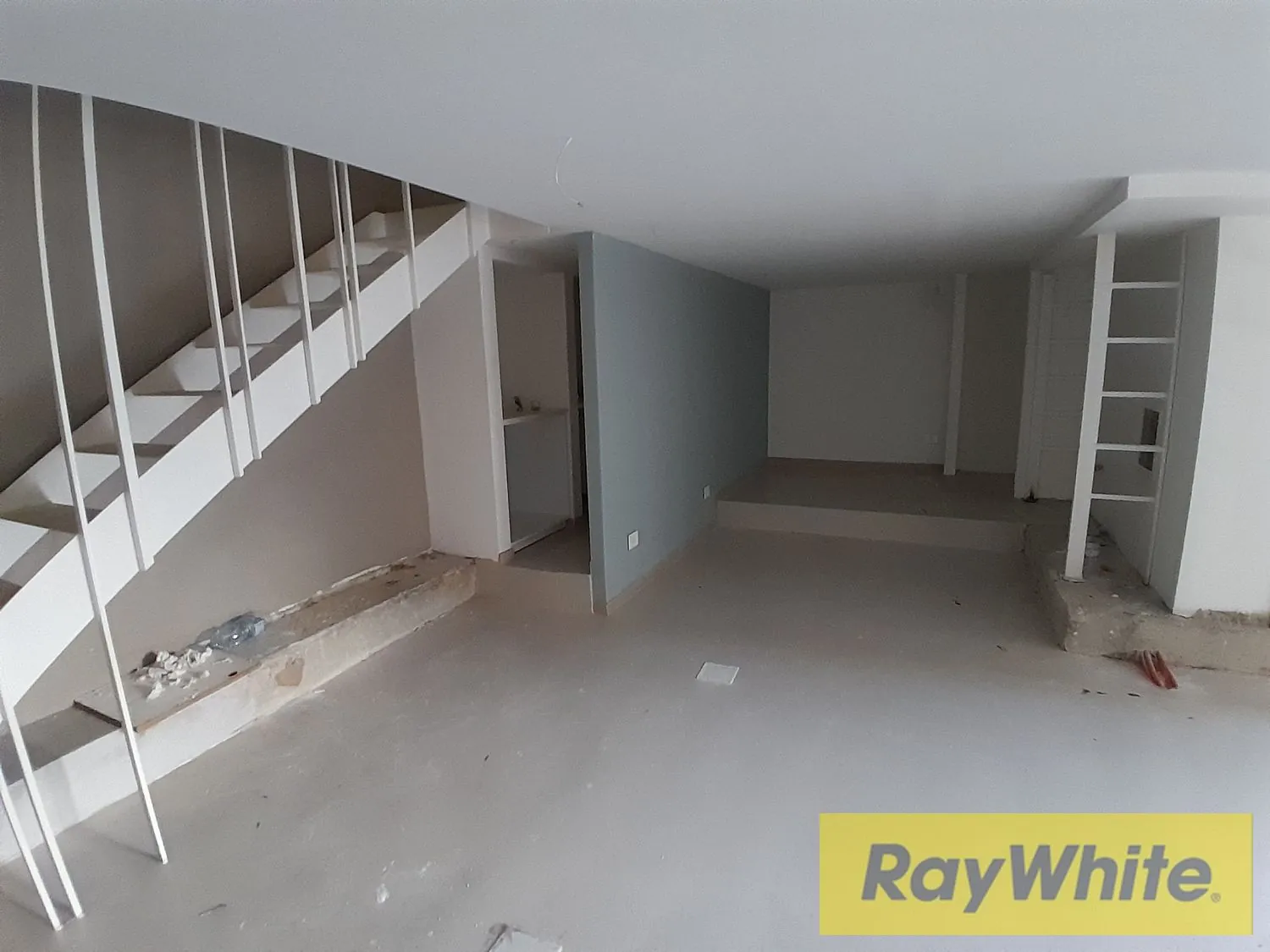 Shop For Rent In Achrafieh – 150 Sqm — photo 3