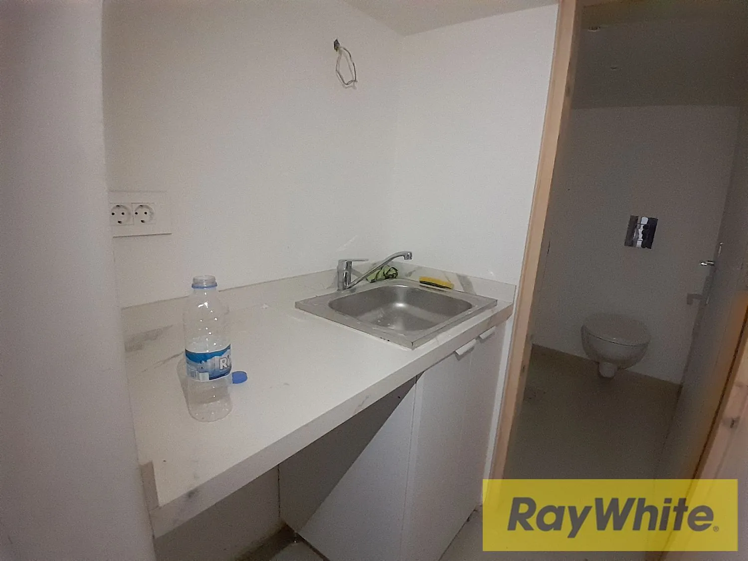 Shop For Rent In Achrafieh – 150 Sqm — photo 5