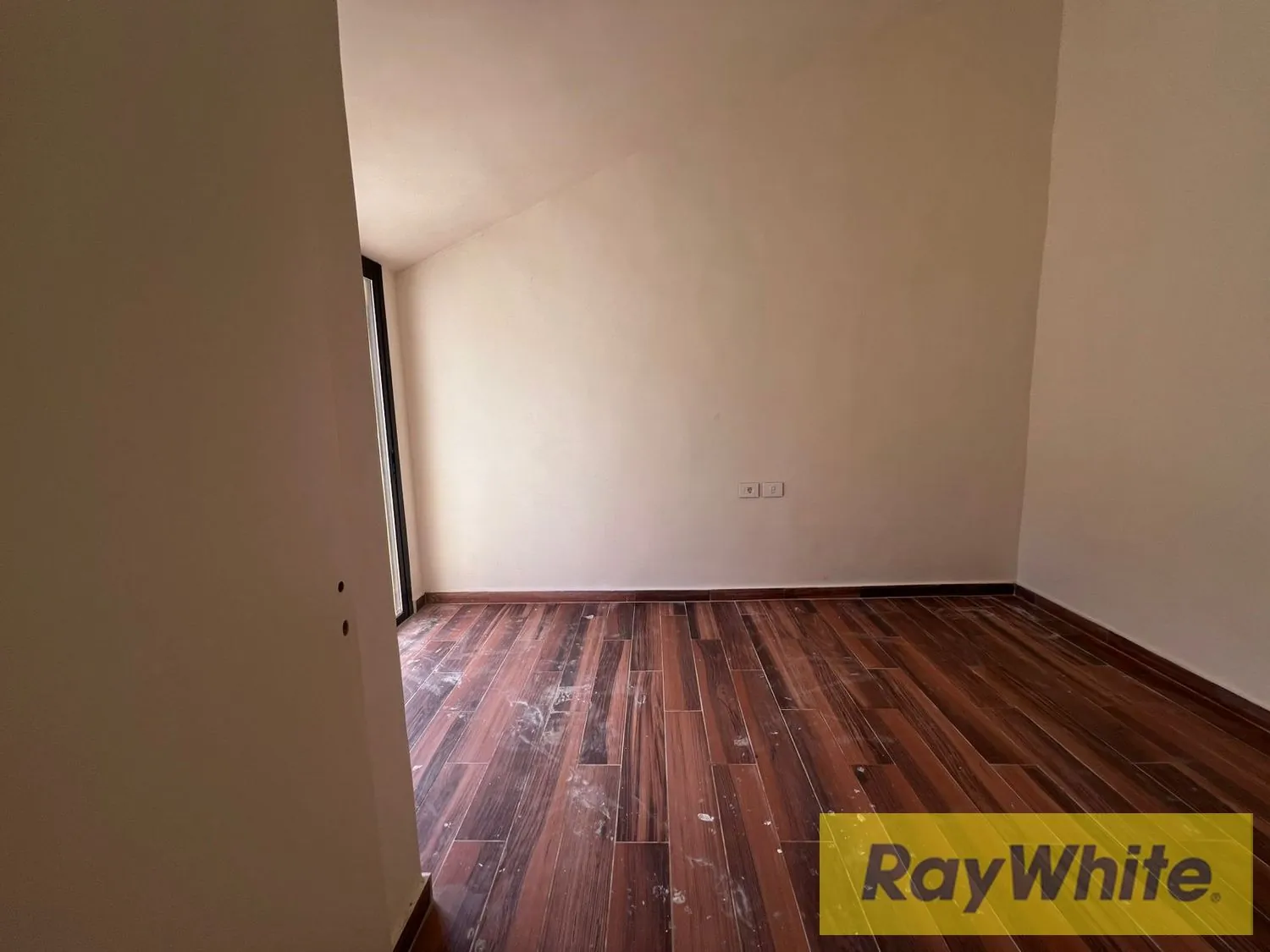 Roof Apartment For Sale In Bharsaf – 240 Sqm – Sea And Mountain View — الصورة 5