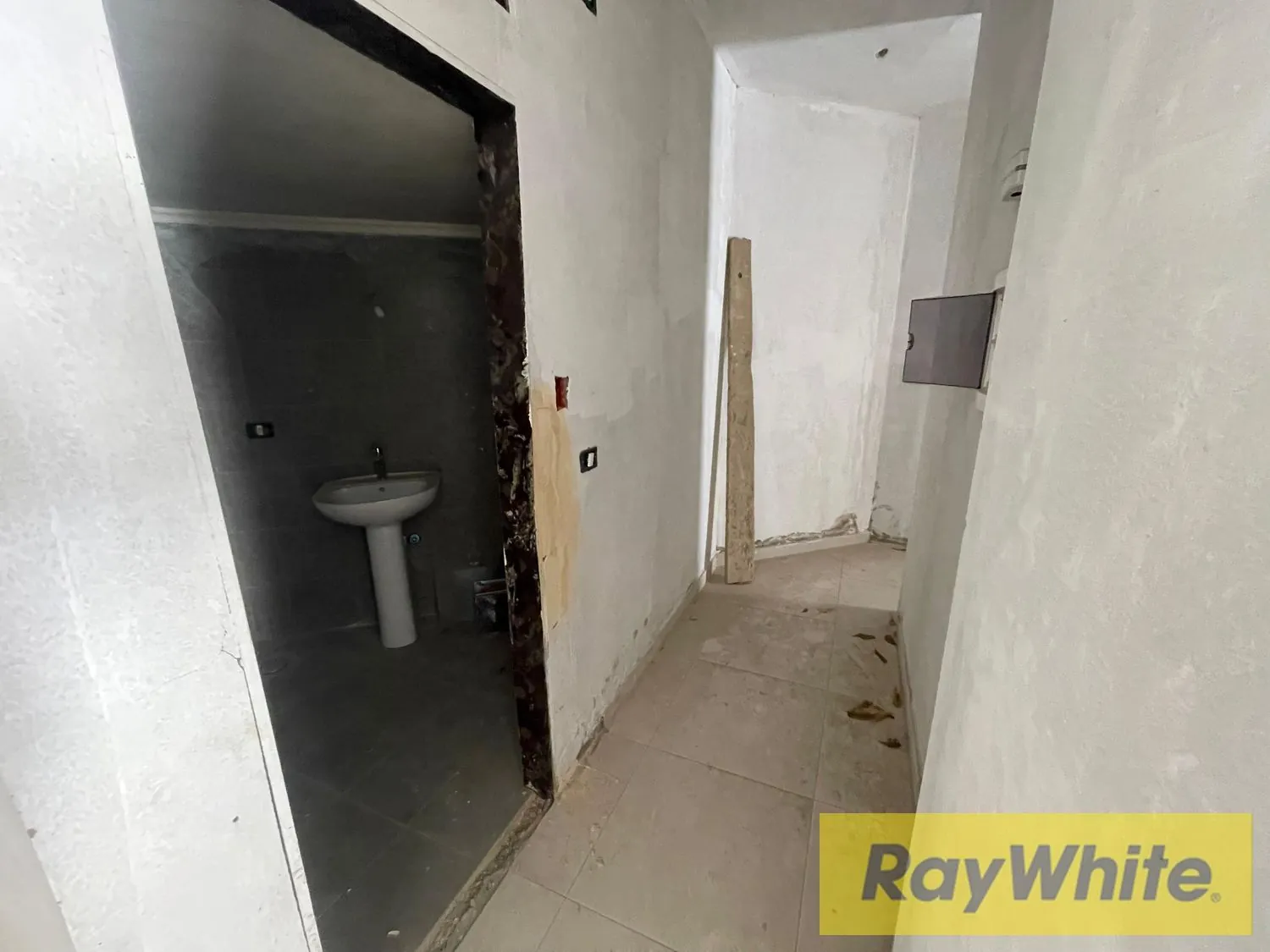 Apartment For Sale In Dekwaneh – 140 Sqm With Terrace — الصورة 2