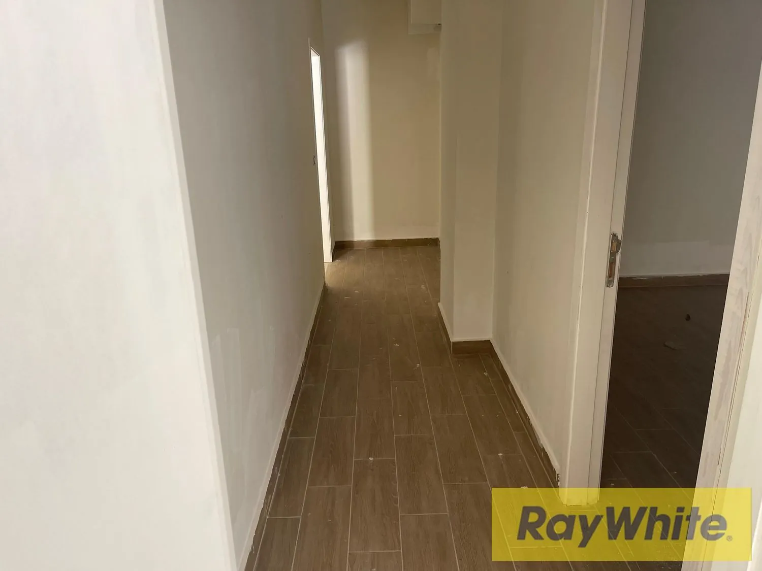 Apartment For Sale In Dekwaneh – 133 Sqm With Terrace — الصورة 4