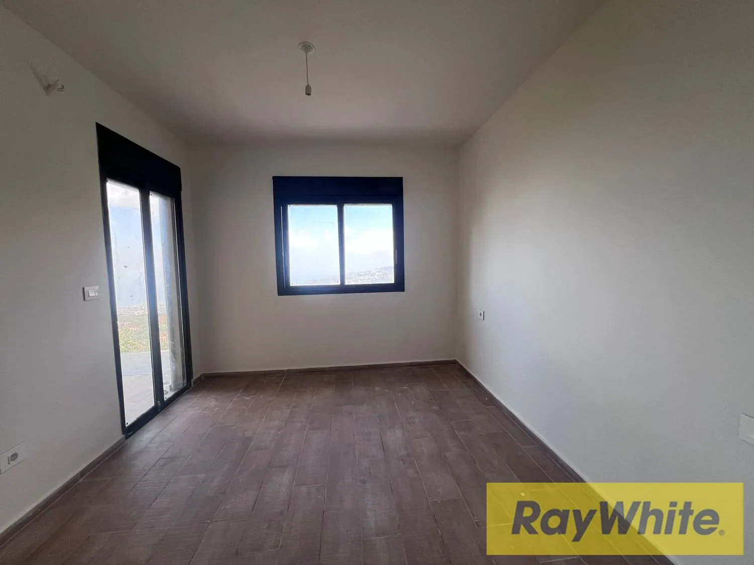 Apartment For Sale In Bharsaf – 223 Sqm With Terrace — الصورة 2