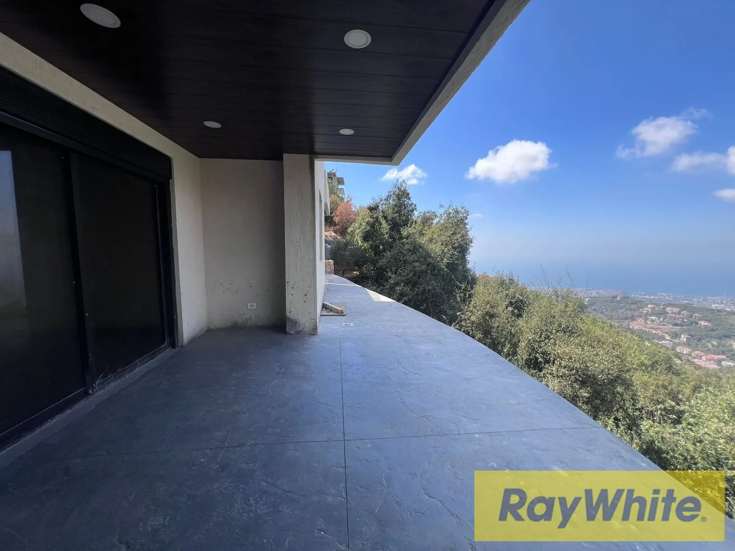Apartment For Sale In Bharsaf – 223 Sqm With Terrace — الصورة 5
