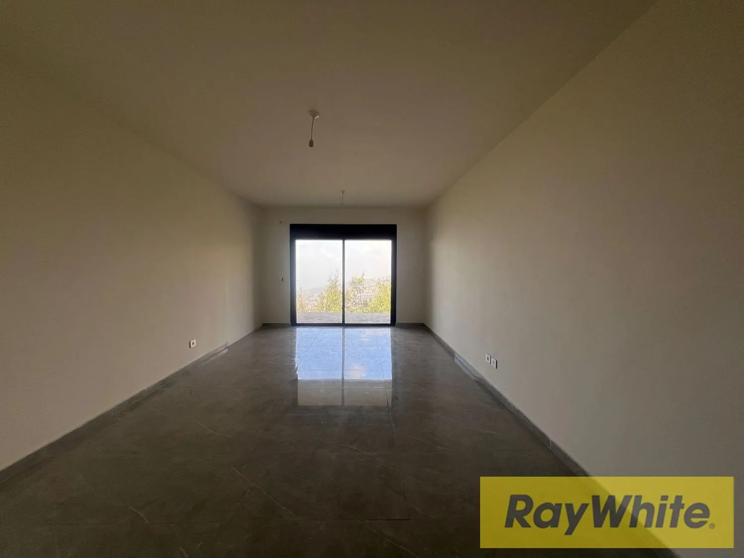 Apartment For Sale In Bhorsaf – 200 Sqm + Terrace — الصورة 4