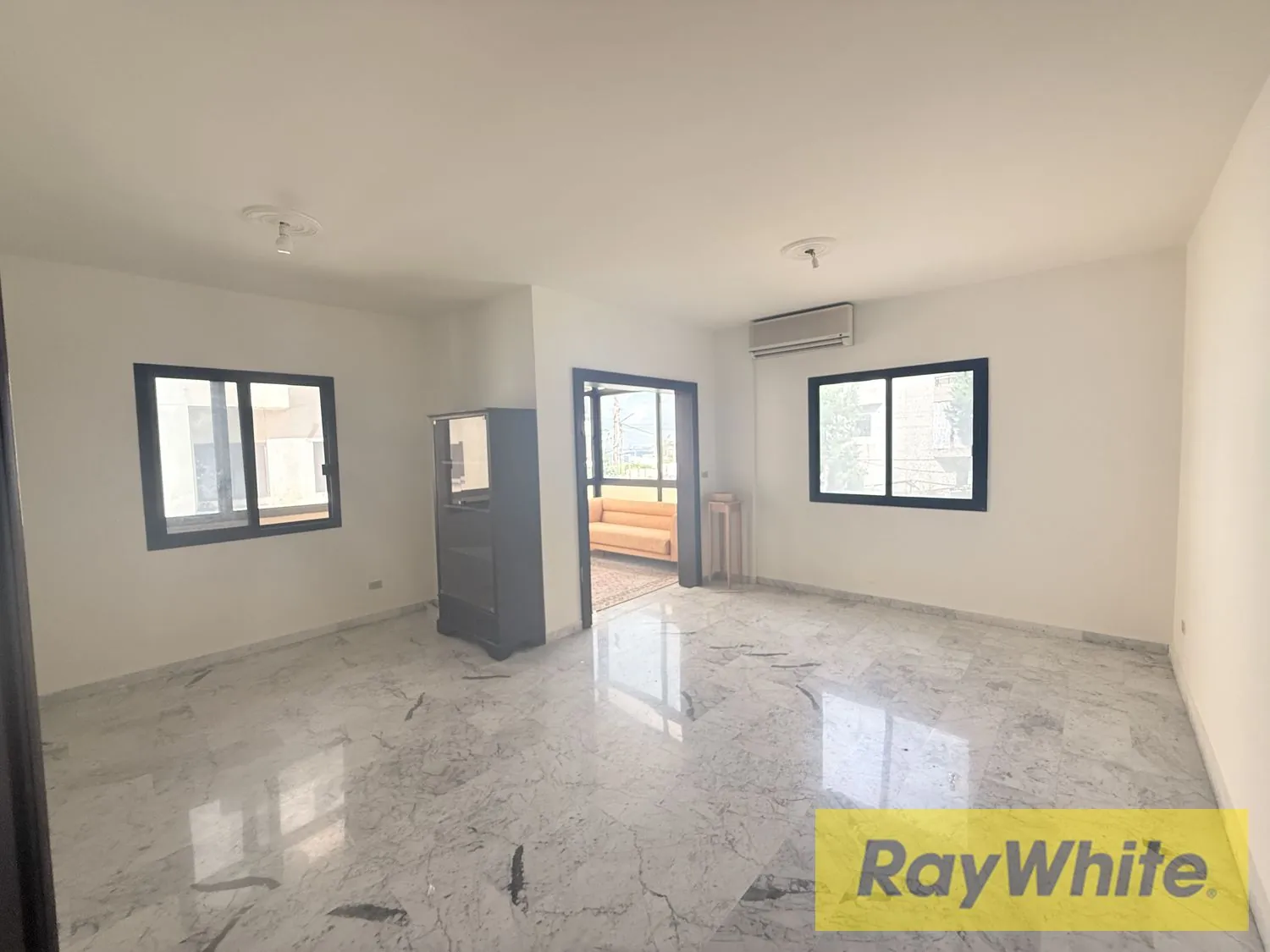Apartment For Sale In Okaibeh — photo 3