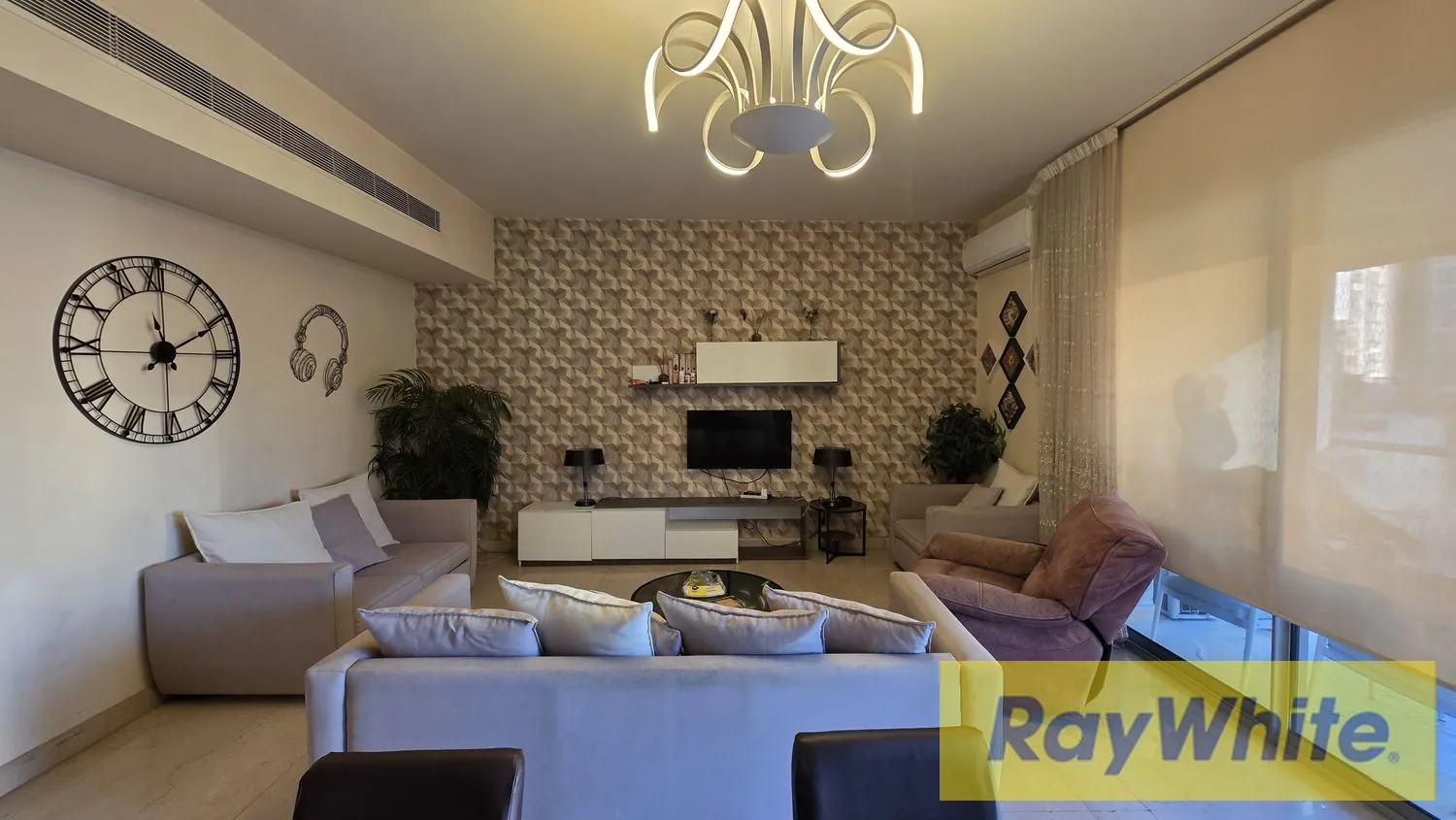 Furnished Apartment For Sale – Achrafieh — photo 3