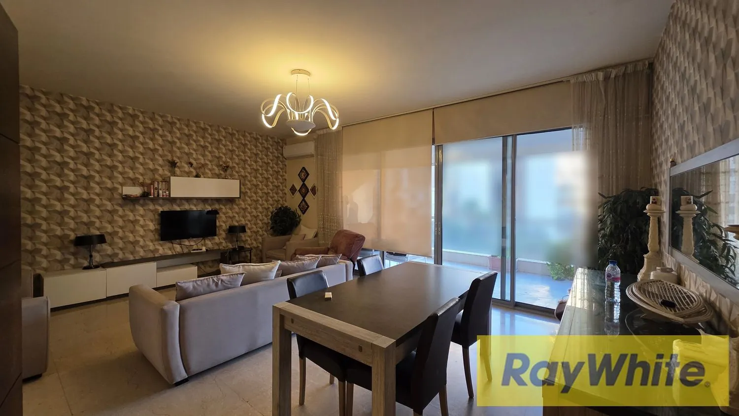 Furnished Apartment For Sale – Achrafieh — photo 4