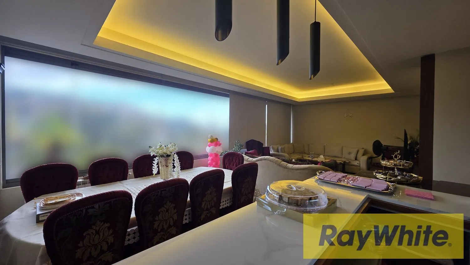 Apartment For Sale In Louazieh | Roof Terrace | Panoramix Views — الصورة 3
