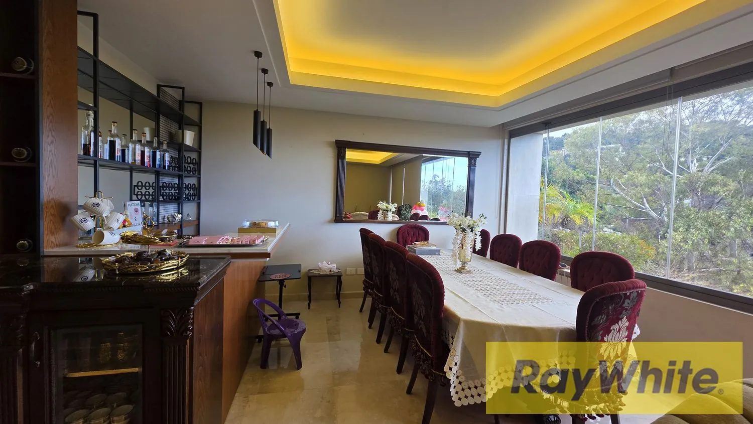 Apartment For Sale In Louazieh | Roof Terrace | Panoramix Views — الصورة 5